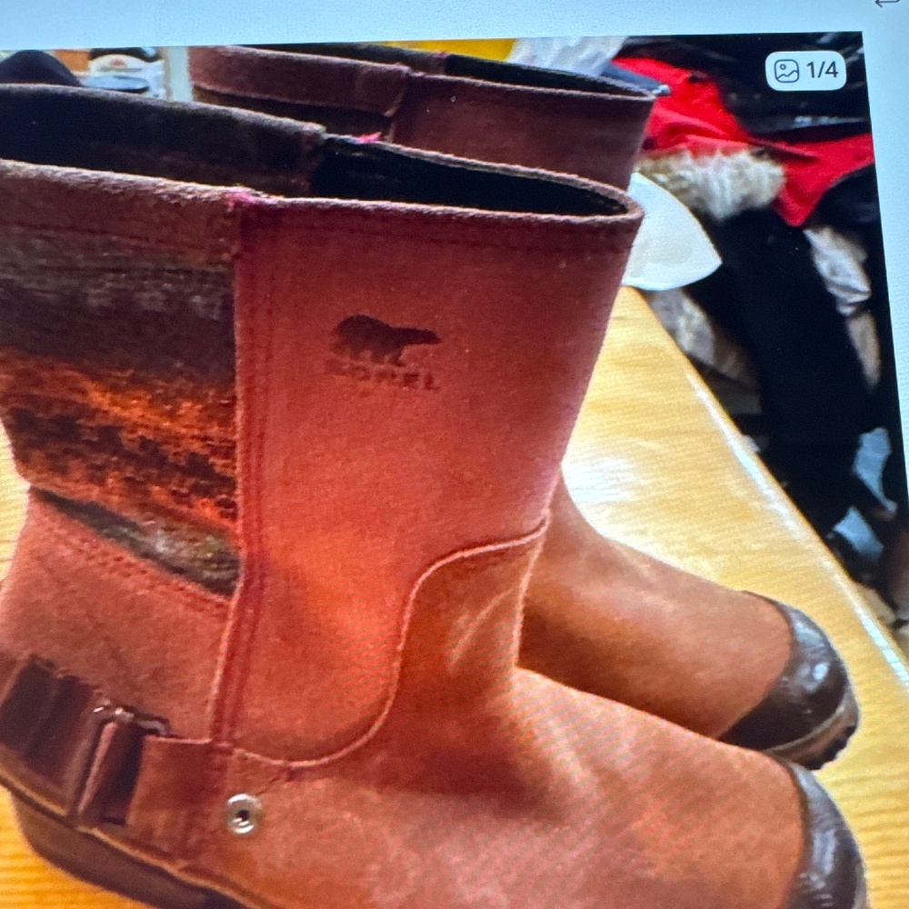 Sorel Women’s Brown and Multi Coloured Winter Boots